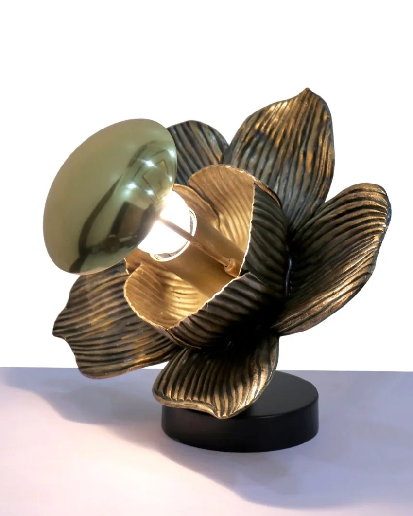 Celeste Flower Table Lamp | 11 x 9 inches