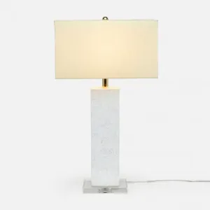 Della Lamp