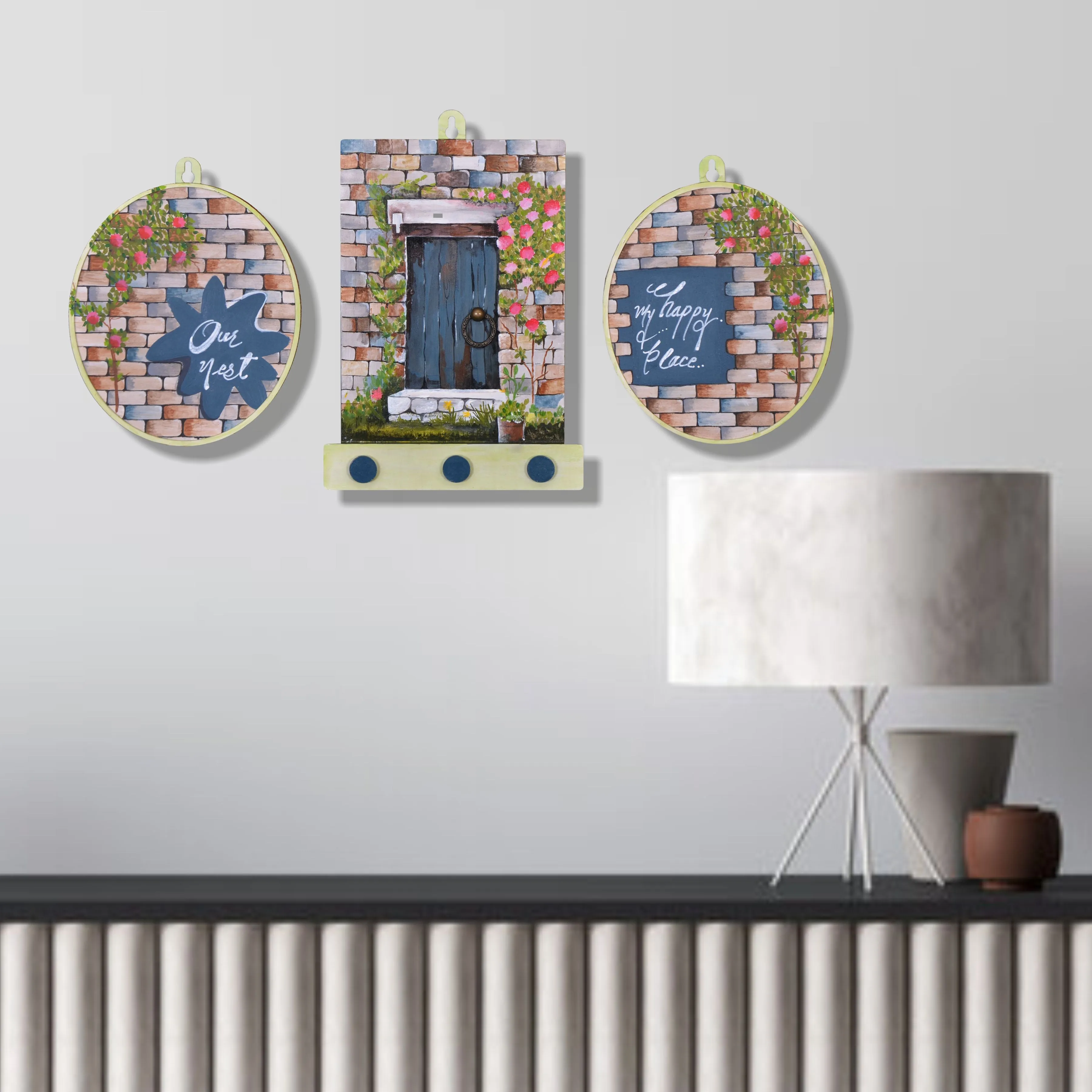 Handpainted Keyholder with wall hanging (set of 3) (Multicolour)