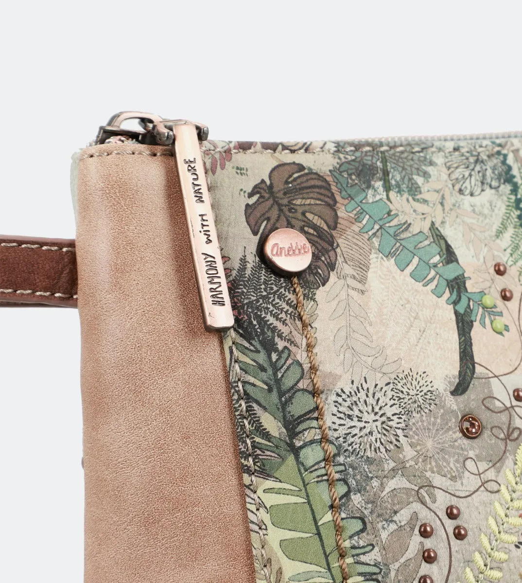 Jungle printed toiletry bag