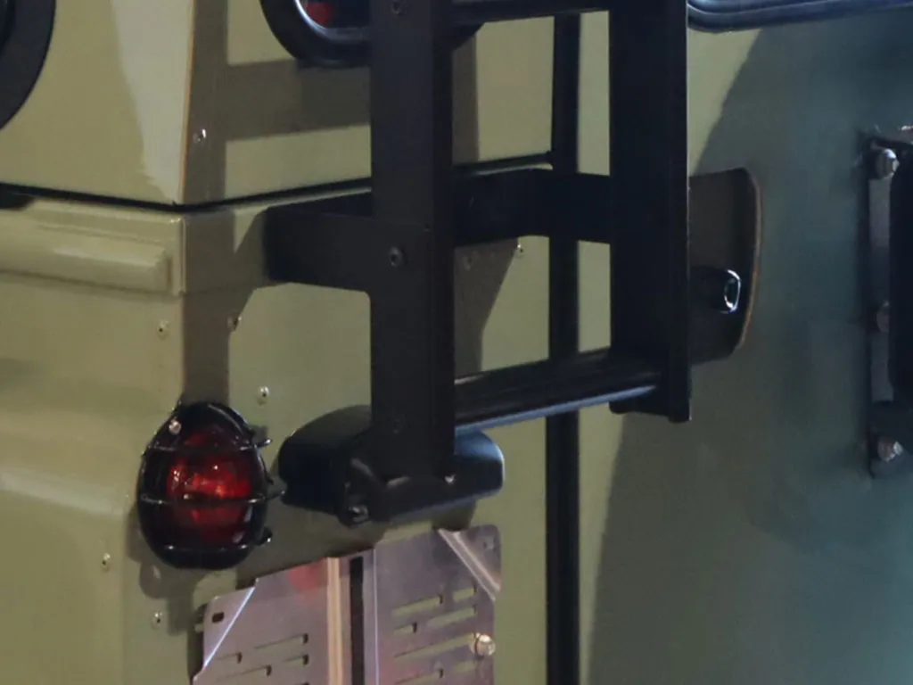Land Rover Defender 90/110 (1983-2016) Ladder - by Front Runner