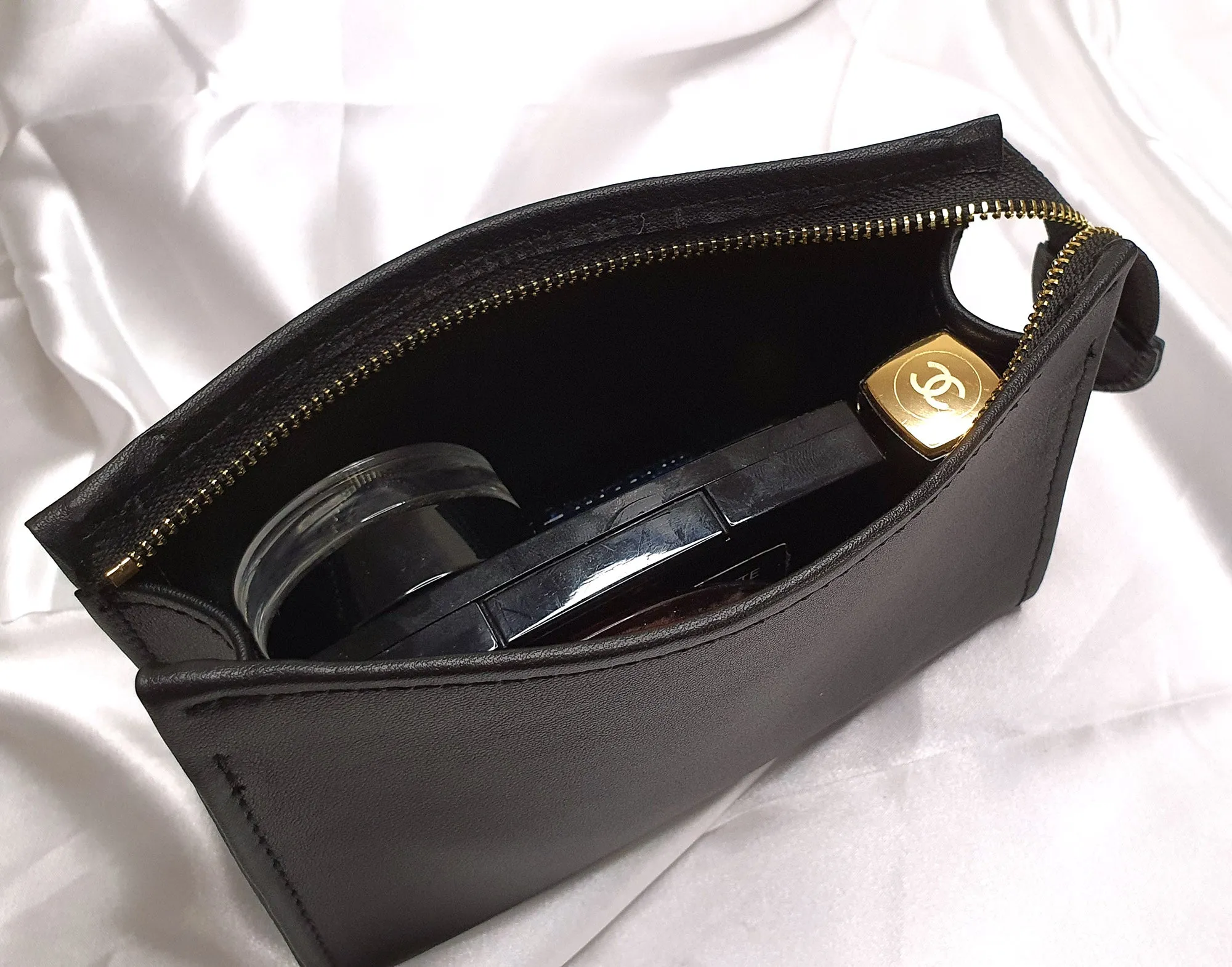 Leather Toiletry Pouch 15  - Brown