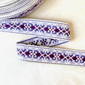 Lightweight Geometric Jacquard