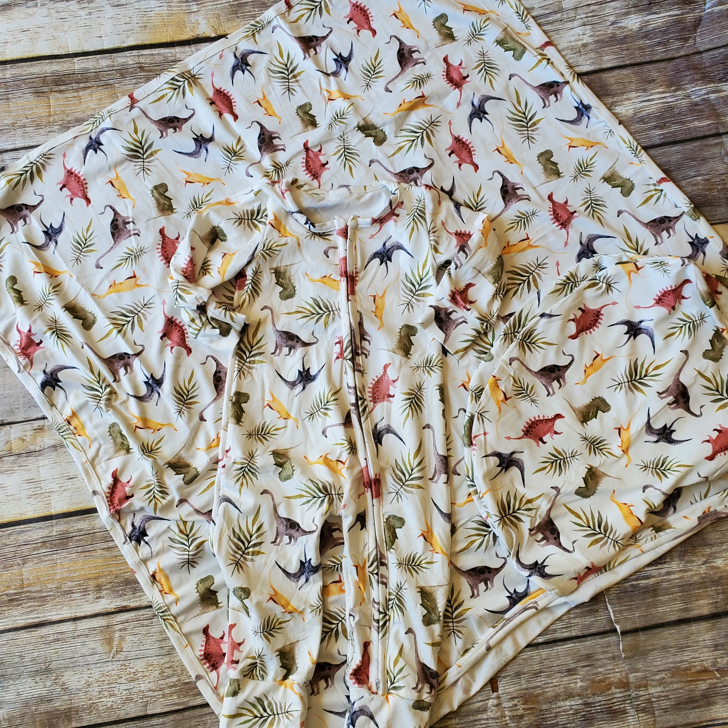 Lightweight Swaddle Blanket - Dinos