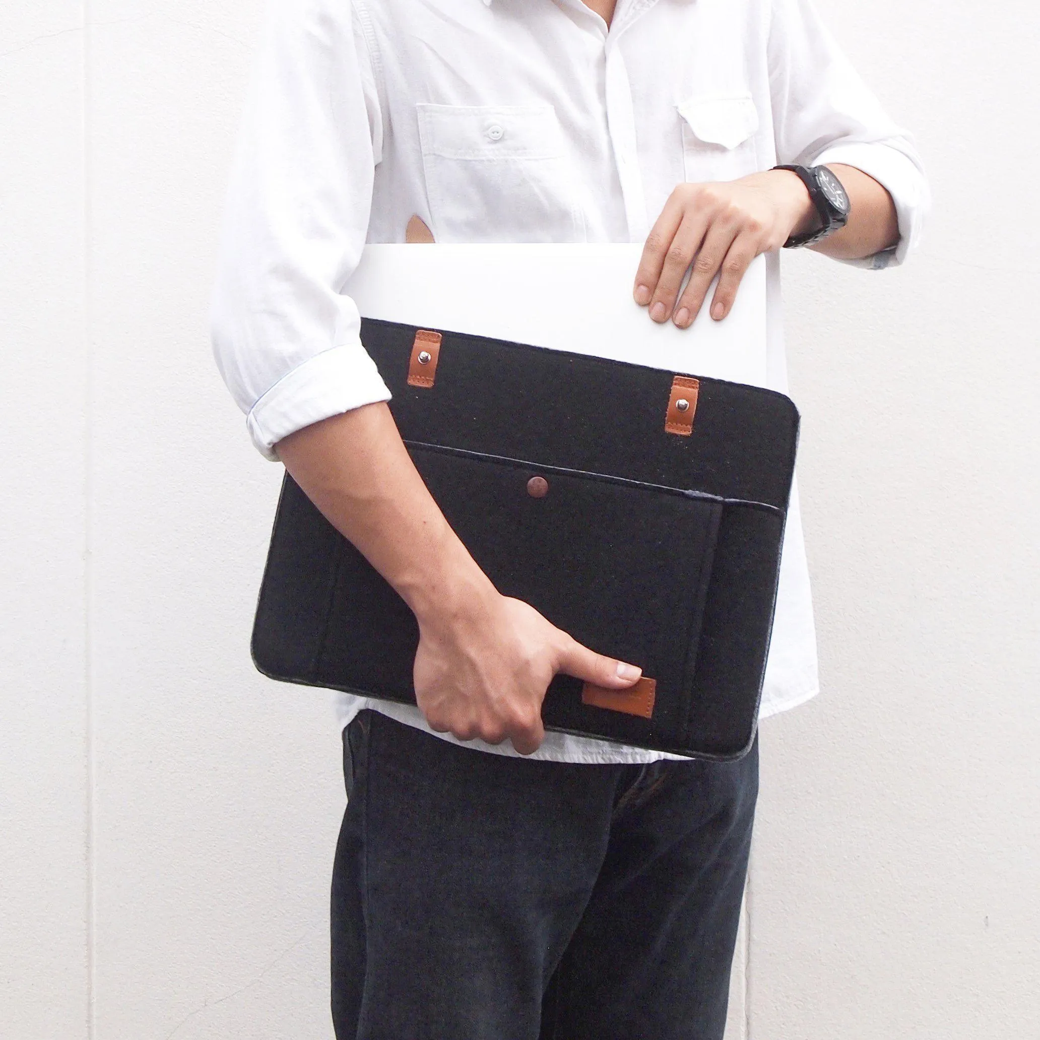 Mat Archer Unite Felt Laptop Case with Leather Detailing