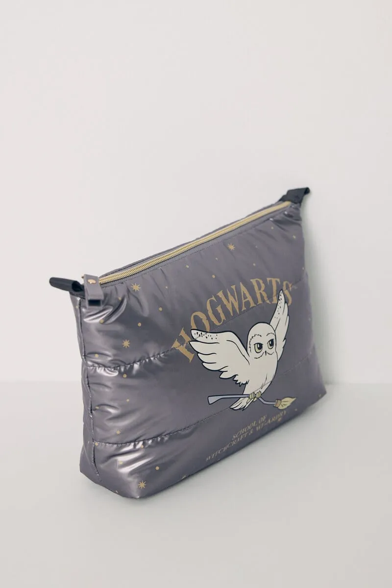Medium padded Hogwarts toiletry bag