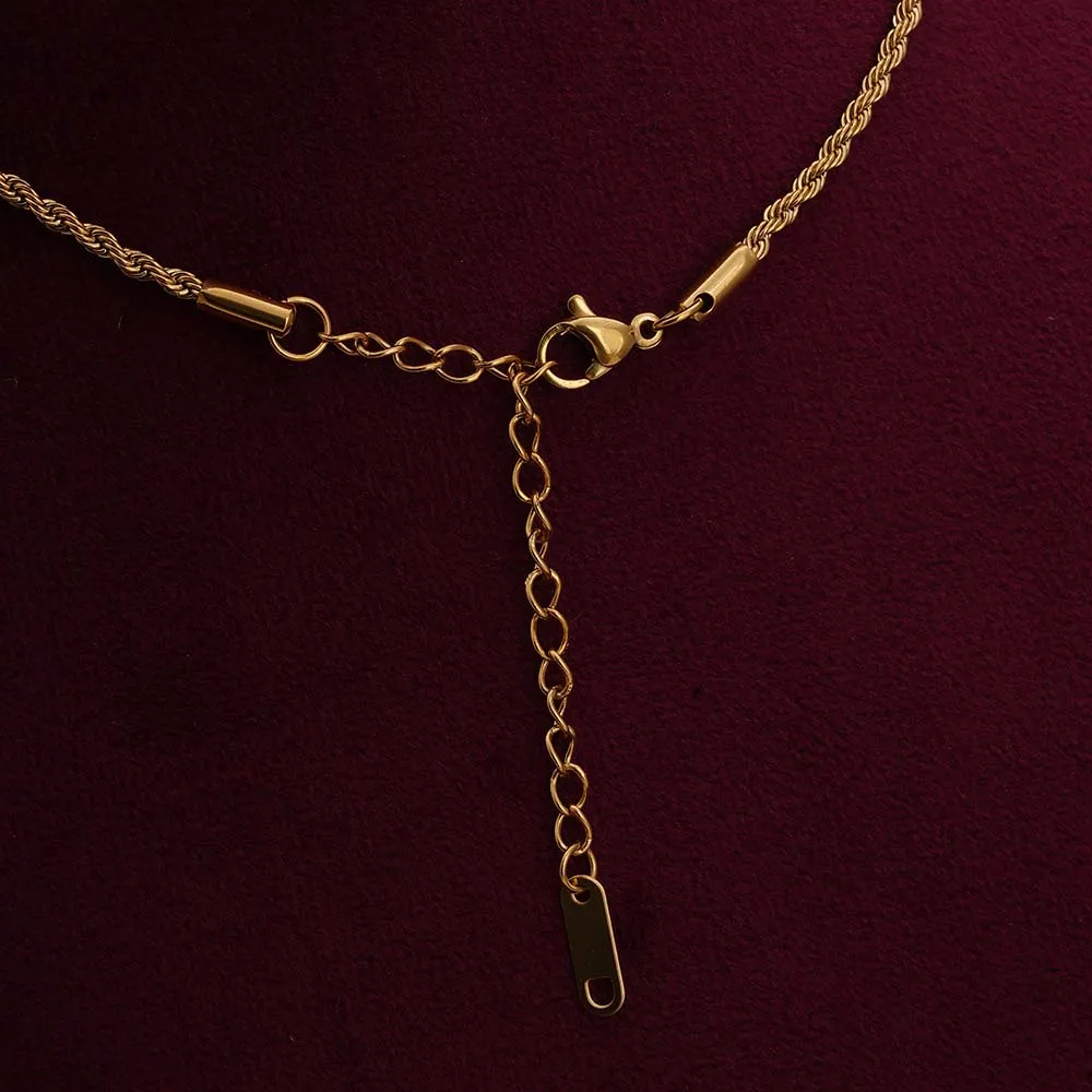 Organic Pearl Elegance Necklace