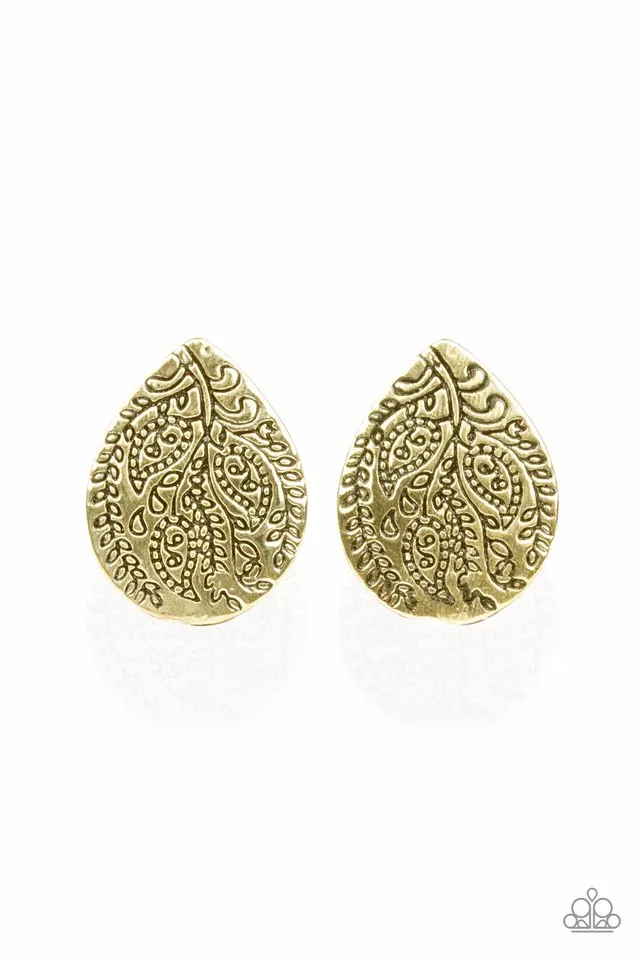 Paparazzi Earring ~ Seasonal Bliss - Brass