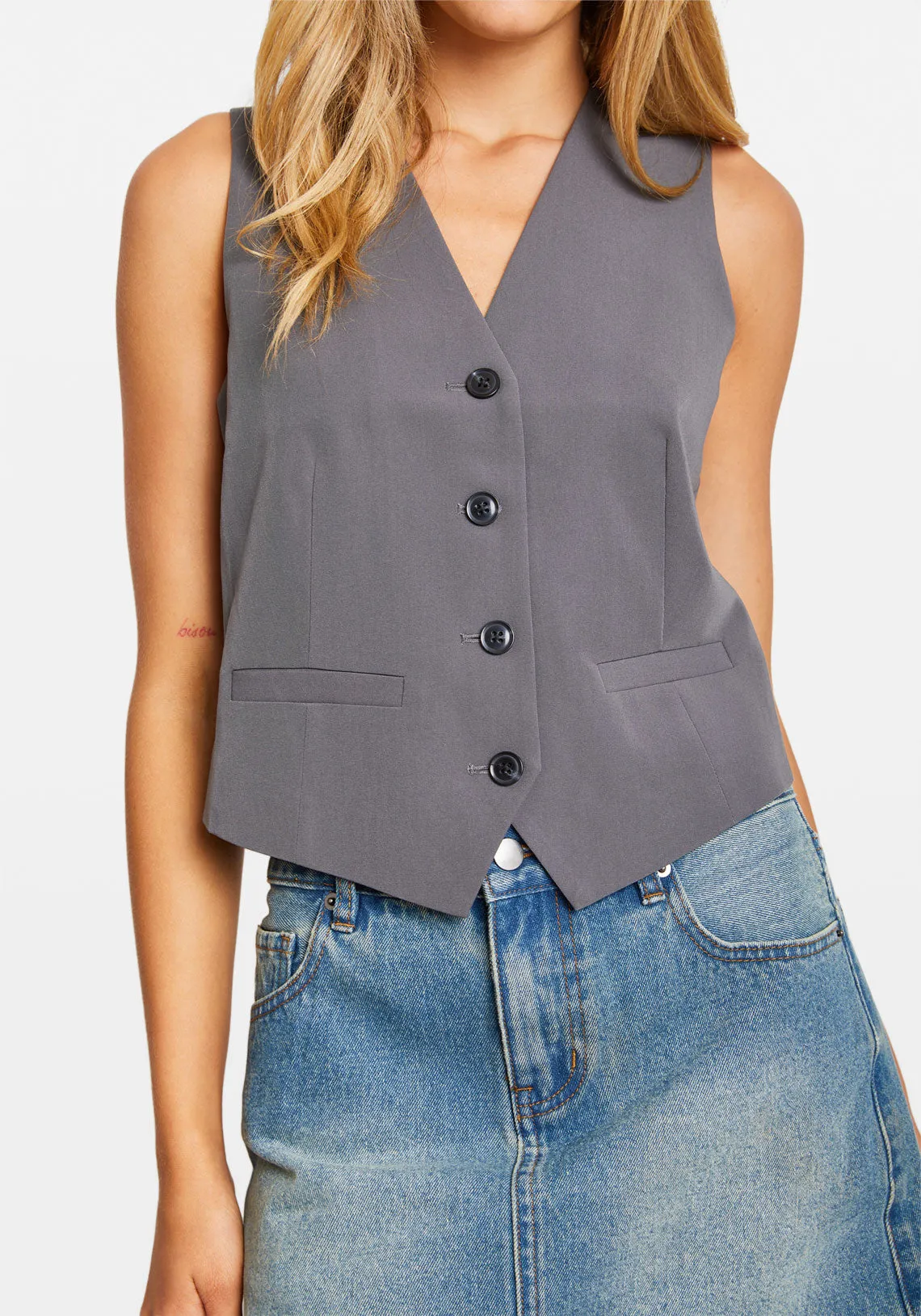 RAMONA VEST IRON GATE