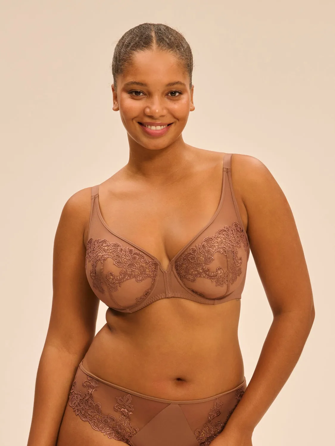 Saga Full Coverage Plunge - Mocha