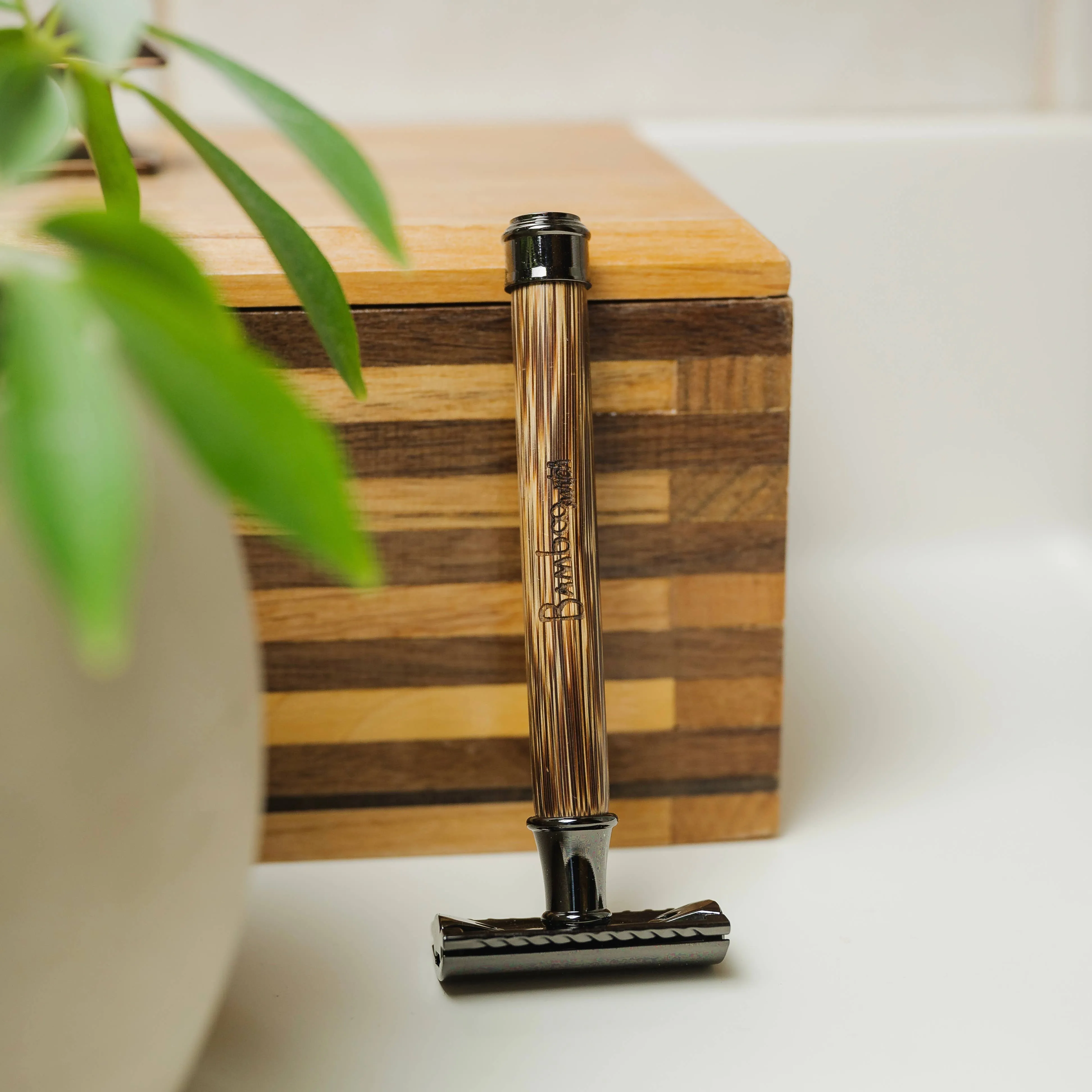 Straight Handle - Stainless Steel Safety Razor