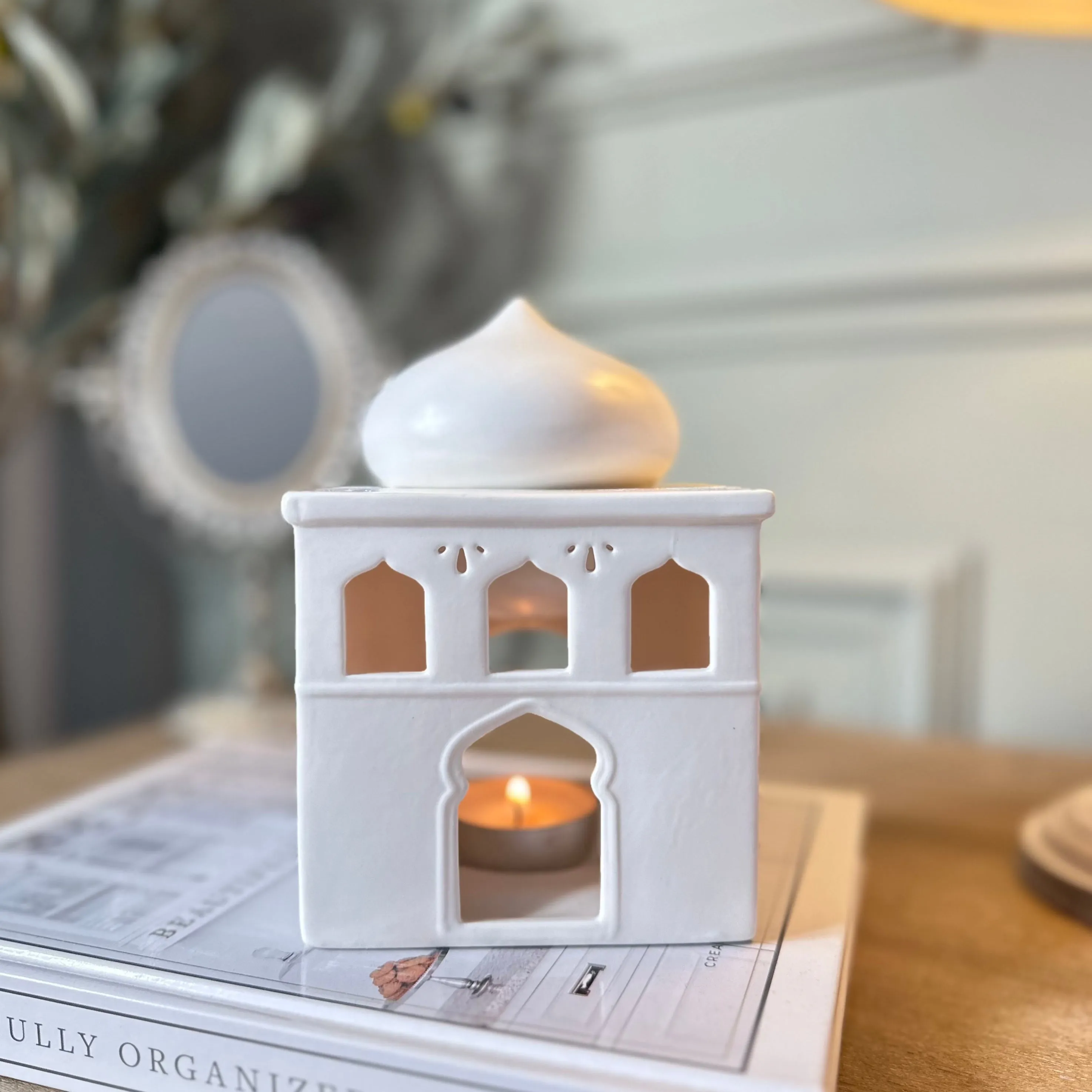 WHITE MOSQUE OIL/WAX/INCENSE BURNER